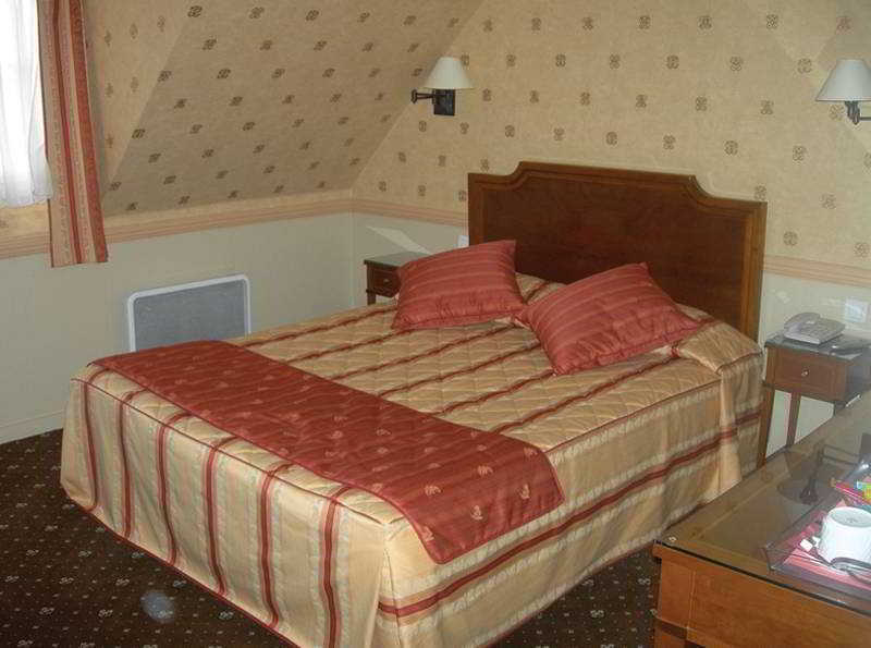 Hotel Poussin Paris Ruang foto
